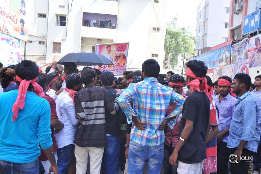 Katamarayudu-Movie-Release-Hungama-at-RTC-X-Roads